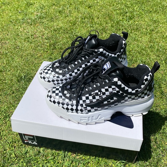 checkered fila disruptors